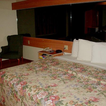 Western Skies Inn & Suites Los Lunas Kültér fotó