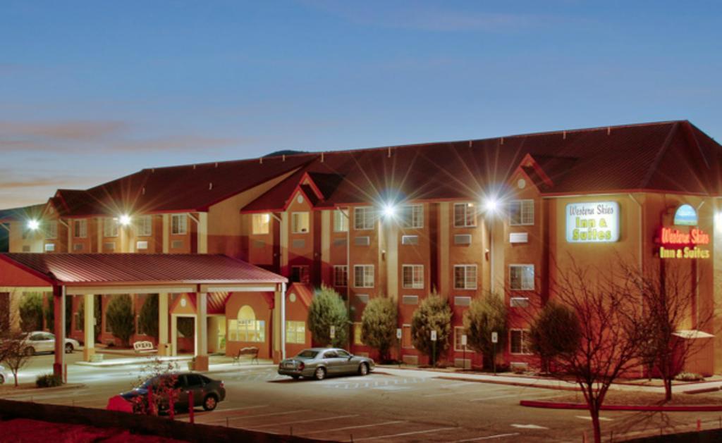 Western Skies Inn & Suites Los Lunas Kültér fotó
