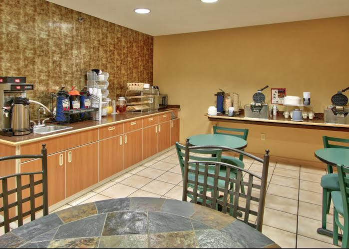 Western Skies Inn & Suites Los Lunas Kültér fotó